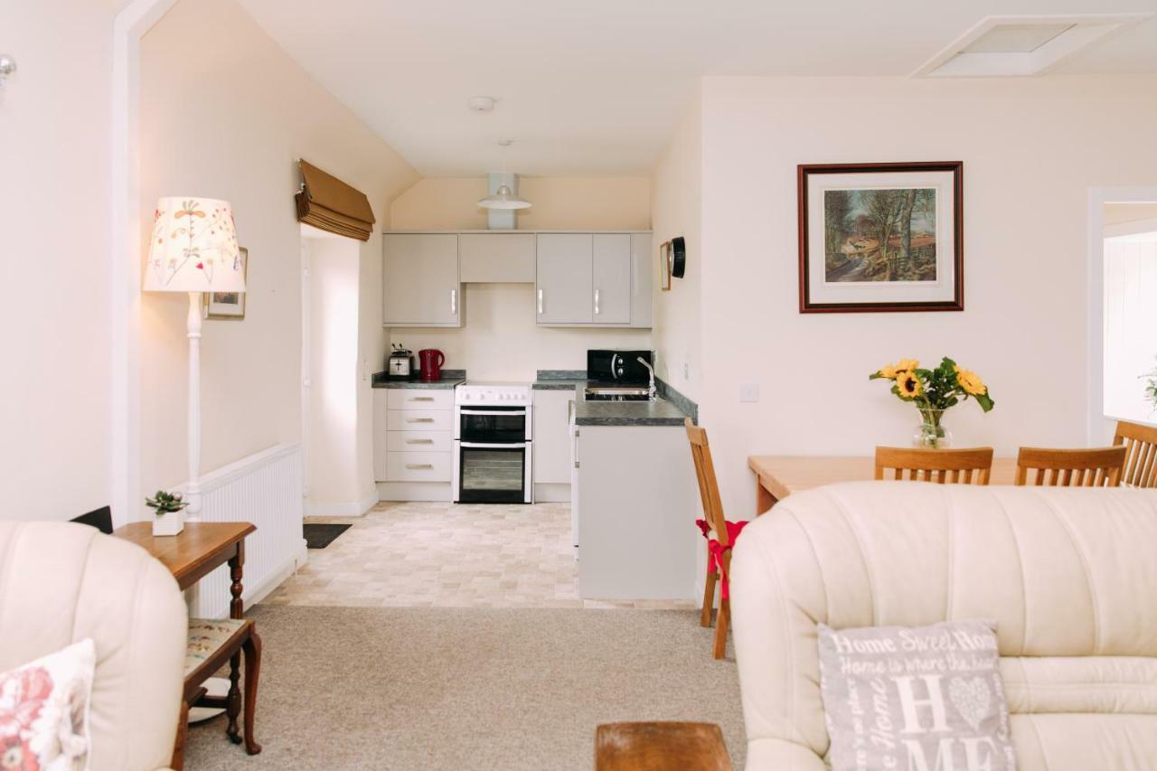 Incheoch Farm Cottage Kilry エクステリア 写真