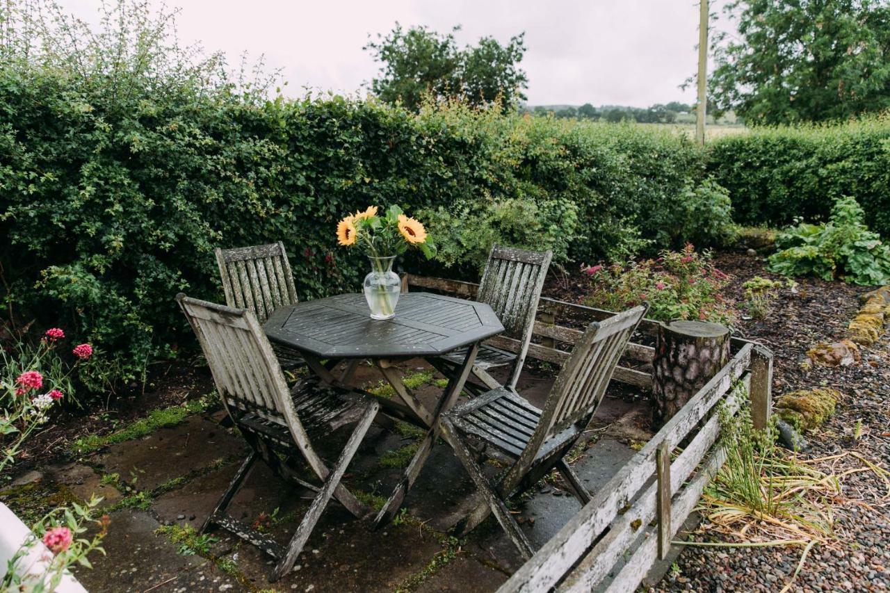 Incheoch Farm Cottage Kilry エクステリア 写真