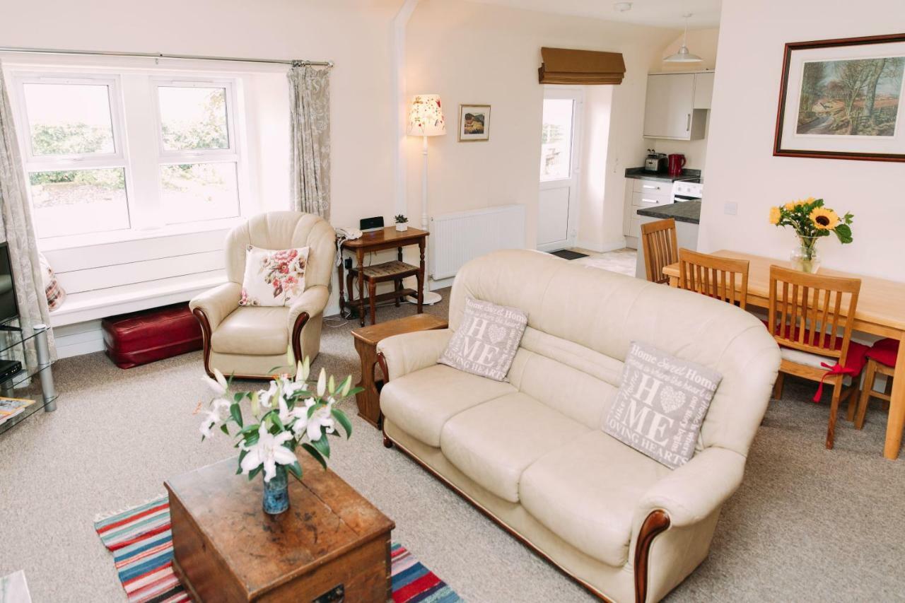 Incheoch Farm Cottage Kilry エクステリア 写真